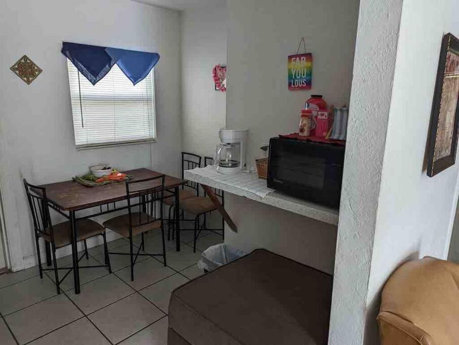 Private One-Bedroom 13-Directly Across From Beach St. Pete Beach Exterior photo